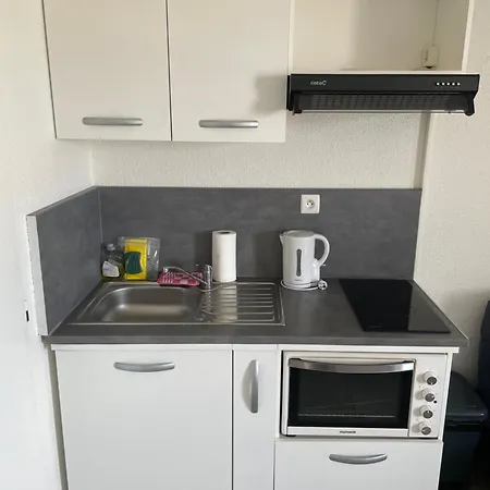 Au Rythme Des Ferrys Apartment Calais Exterior photo